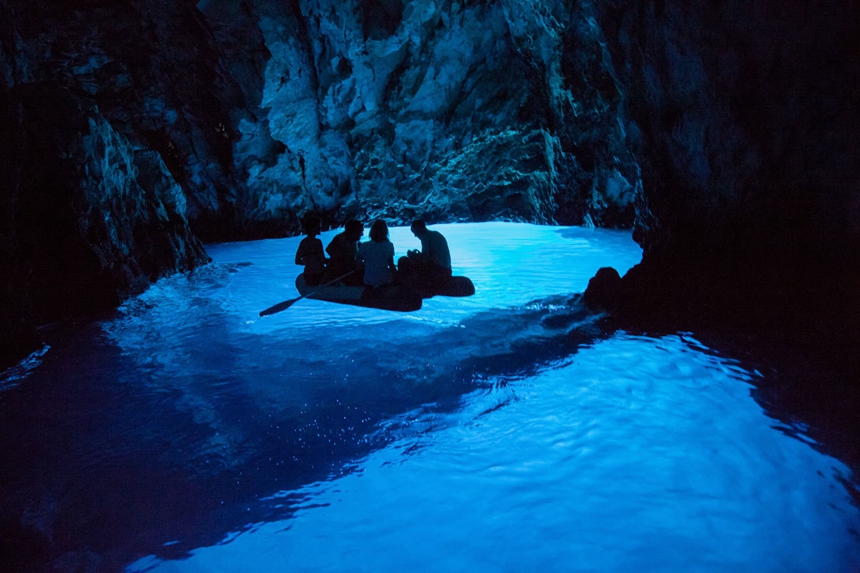 cave bisevo_860