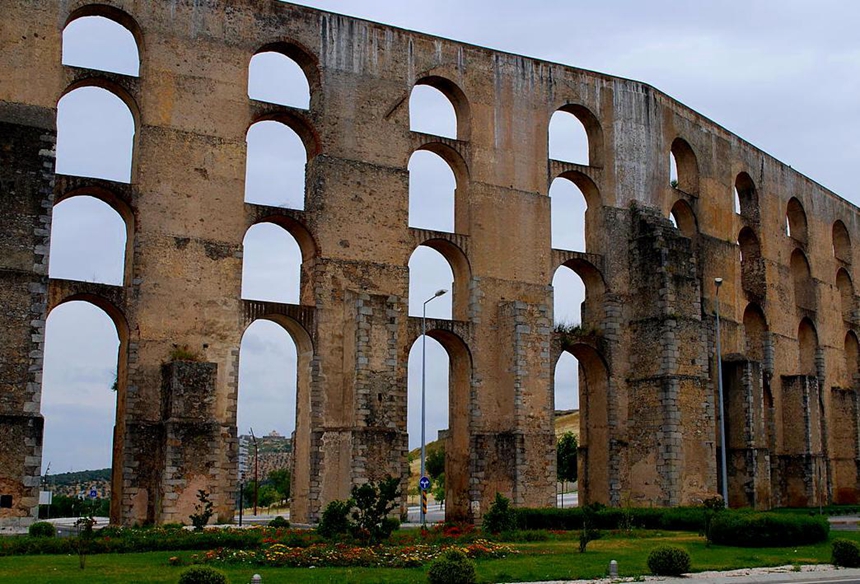 13-Aqueduct-Elvas