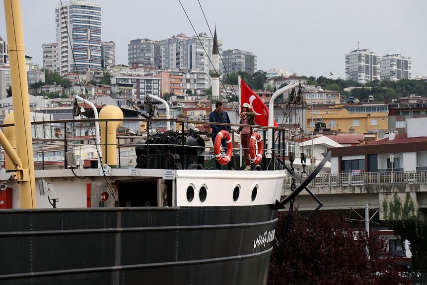 Bandırma Ferry in Samsun