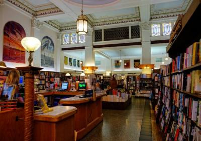 加拿大 | 世界最美书店芒罗书店 Munro's Books 和她背后的故事