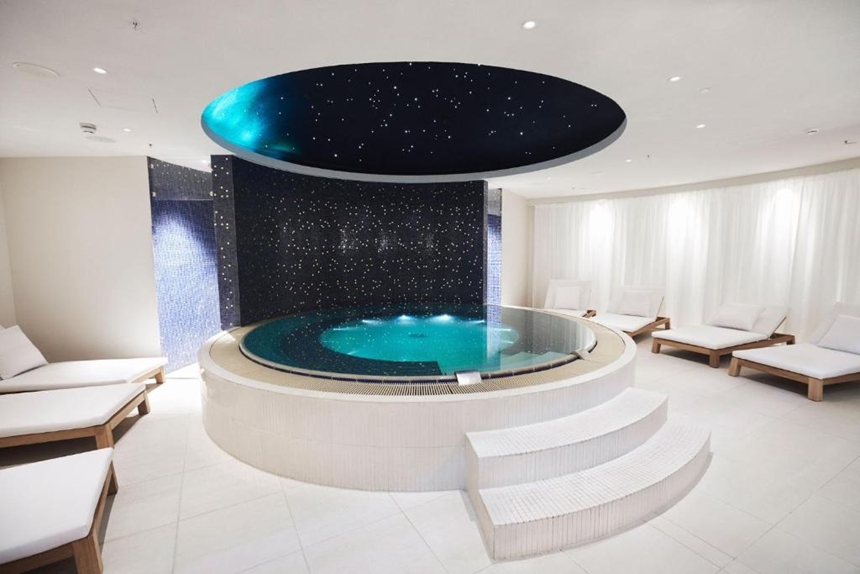 britannia Hotel -860x574